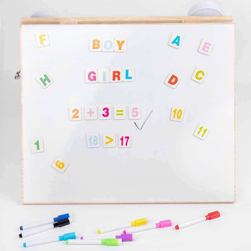 Montessori træ optaget bord