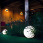 Kugleformet LED-lampe med 16 farver og fjernbetjening