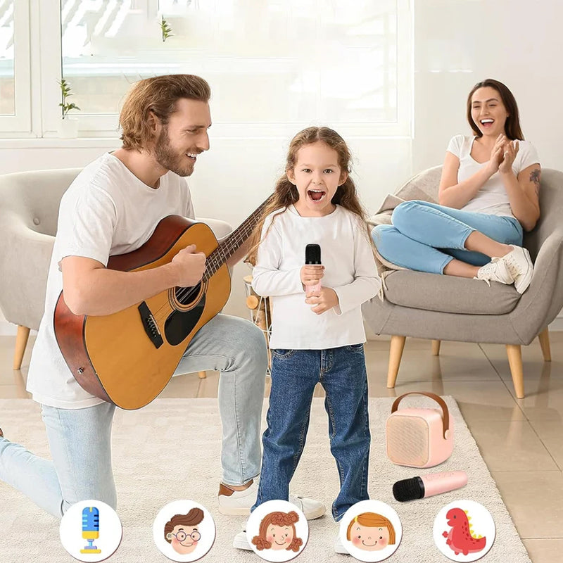 Mini-karaokemaskine med to trådløse mikrofoner