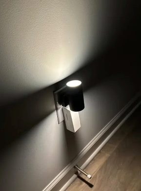 Dæmpbar LED-stiklampe med automatisk dag-/natsensor