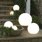 Kugleformet LED-lampe med 16 farver og fjernbetjening