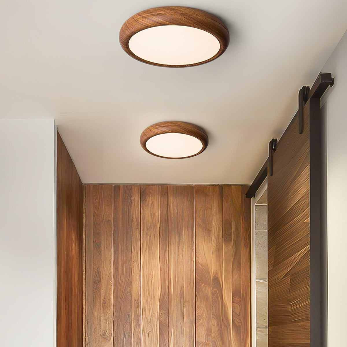 Nordisk loftlampe i træ