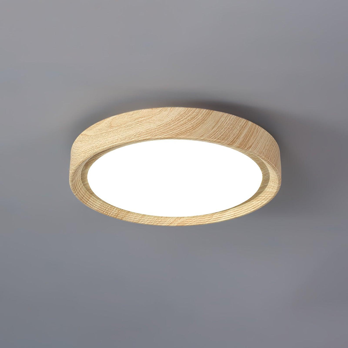 Nordisk loftlampe i træ