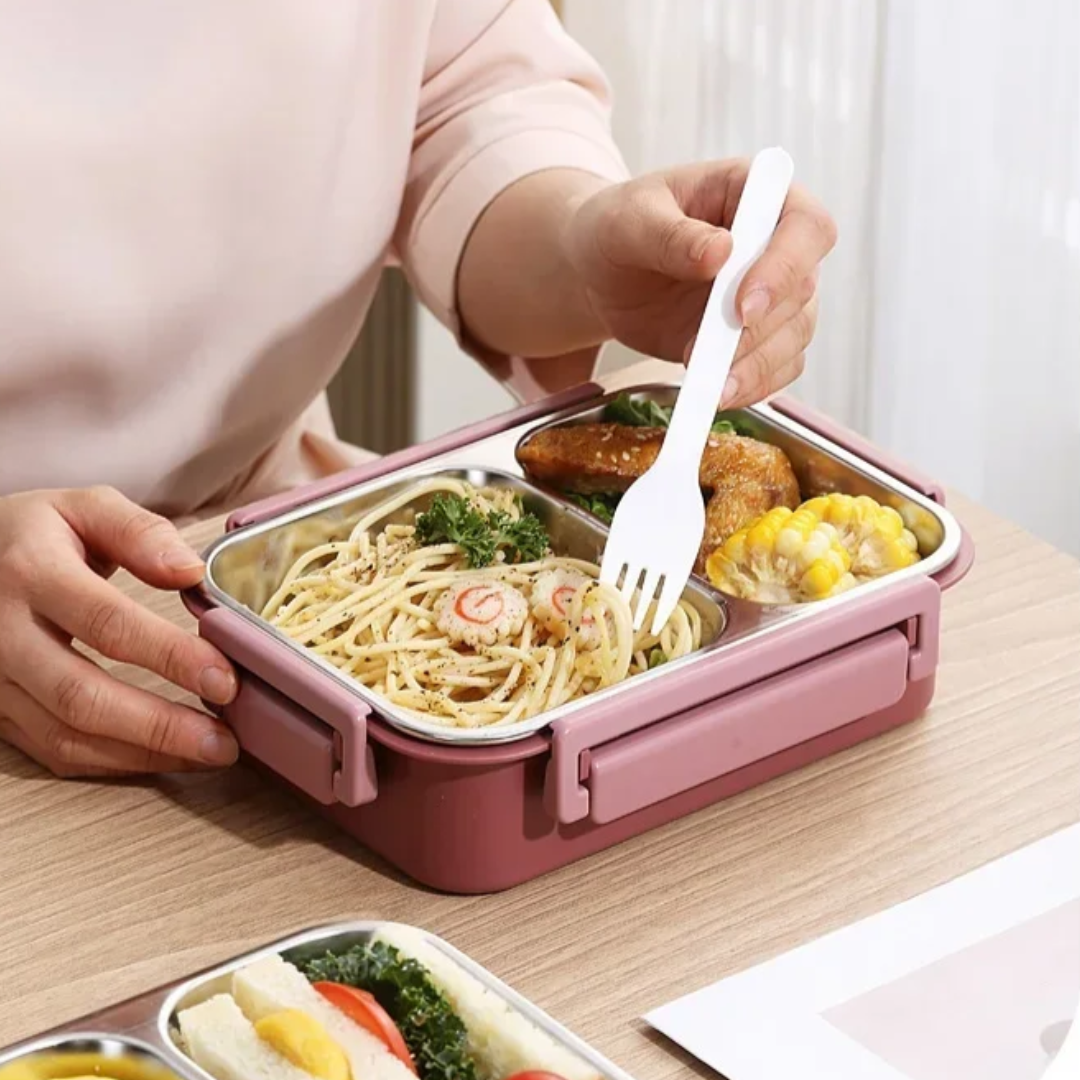 Bento-madkasse med tre rum i rustfrit stål og tætsluttende låg